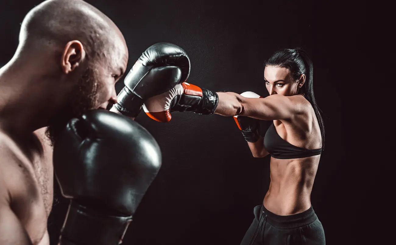 Train like a professional with high-intensity boxing workouts that improve strength, stamina, and confidence.